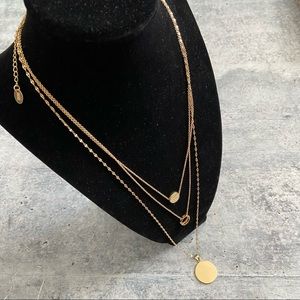 Elegant Gold Layered Necklace